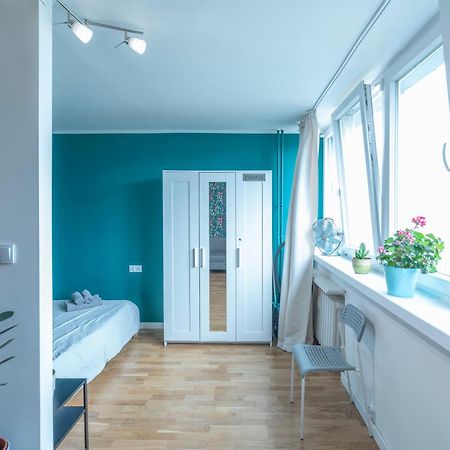 Green Studio In The City Center Of Vratislav Exteriér fotografie